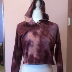 Teen’s cropped tye dye hoodie